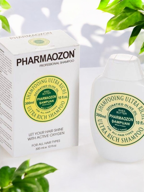 PHARMAOZON PROFESYONEL IŞILTI VERİCİ ŞAMPUAN 300 ML